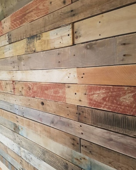 diy pallet wall